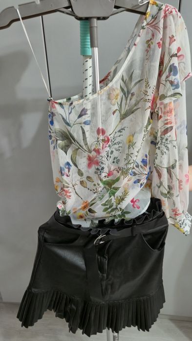 Set fusta+bluza de vara Stradivarius