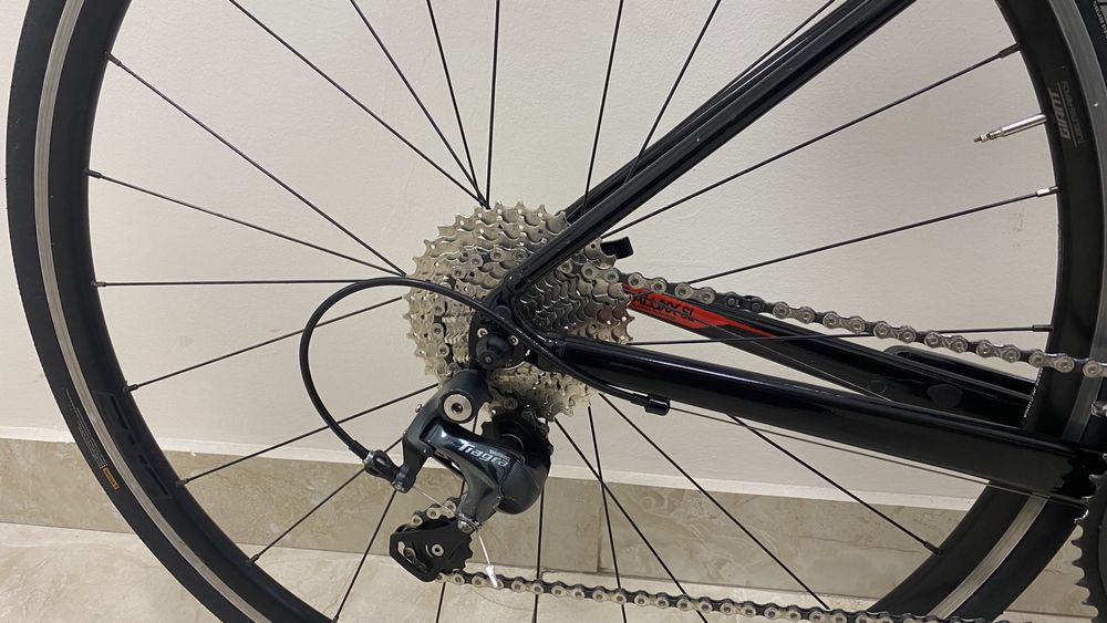 Велосипед giant contend sl