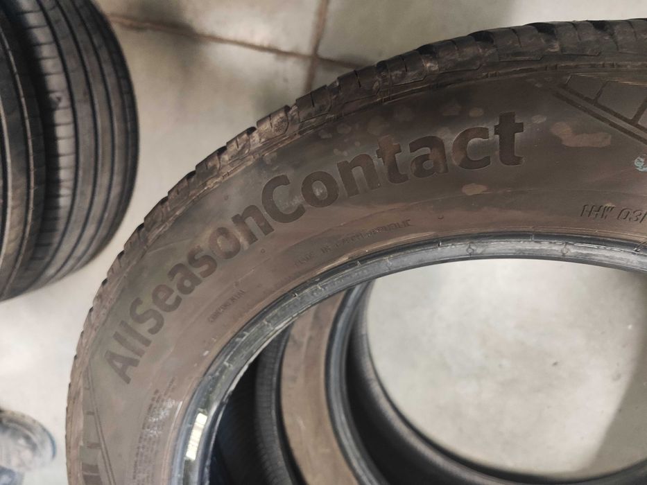 2бр.всесезонни гуми 235/55/18 Continental