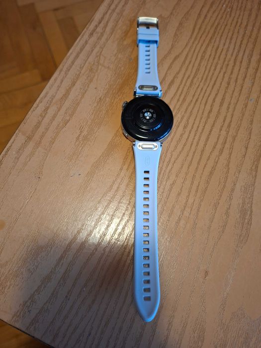 Смартчасовник Huawei gt 5