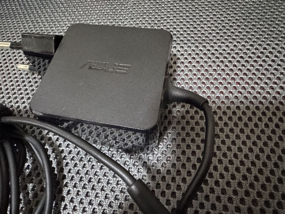 Incarcator Laptop Asus AD2066020 19V 2.37A 45W