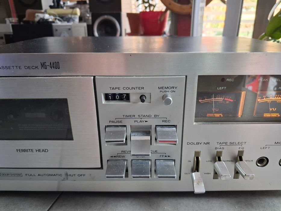 Deck Mitsubishi MG-4400