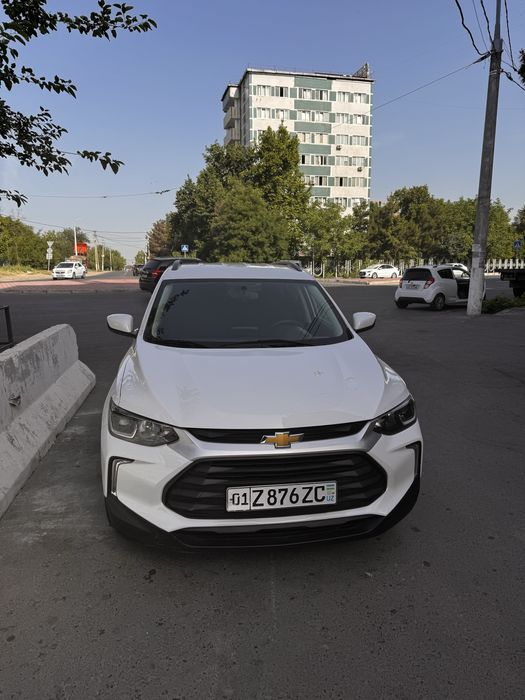 Tracker 2025 kraska toza