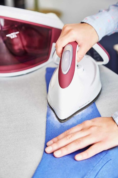 Нов Мощен Парогенератор Ютия Tefal Express Anti-Calc SV8012 с Гаранция