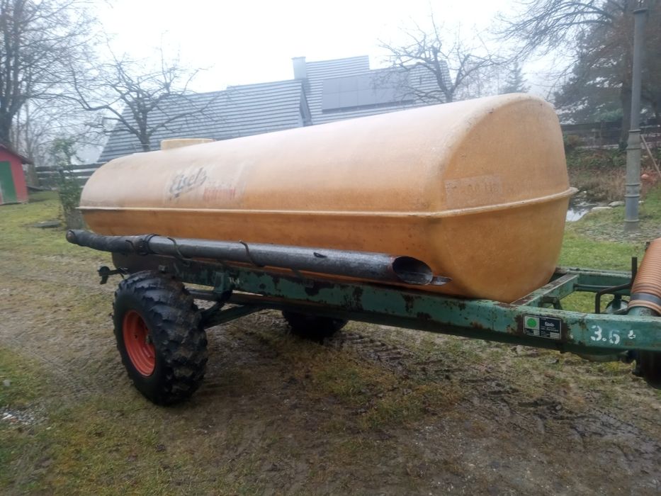 Vidanja  cu pompa  pentru tractor