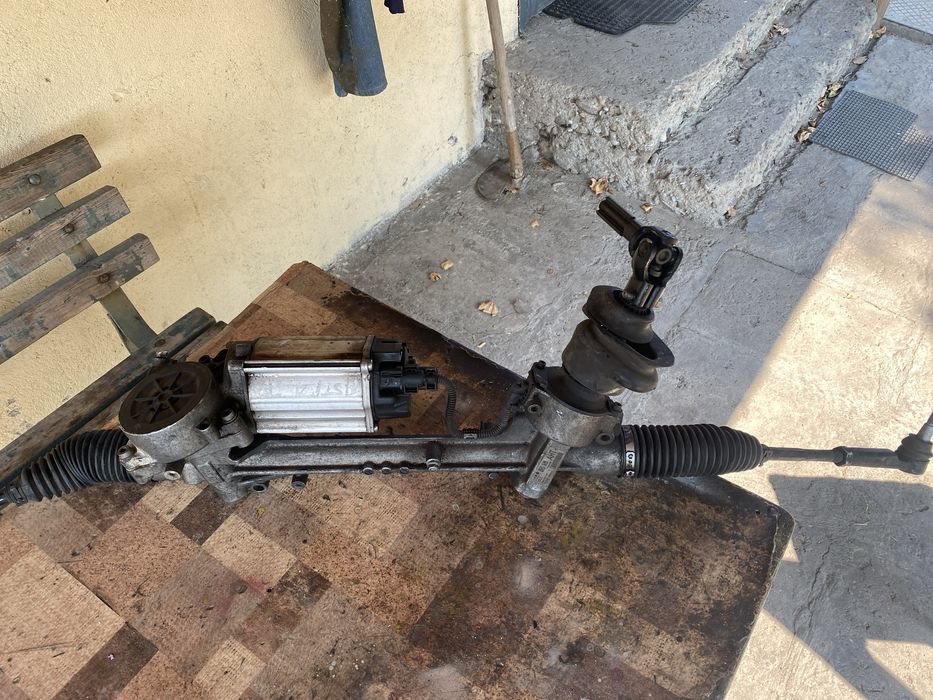 Кормилна рейка електрическа за опел астра j