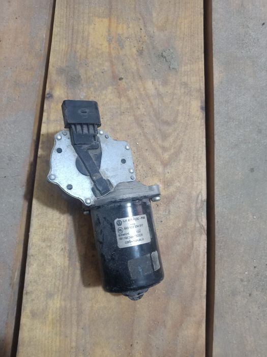 Продам маторчик дворника шкода а4