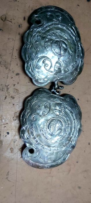 Сребърни възрожденски пафти