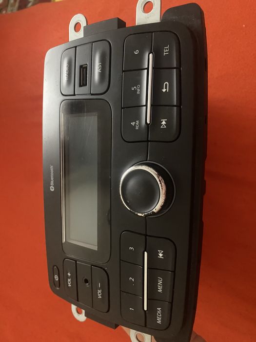 Radio cu bluetooth dacia