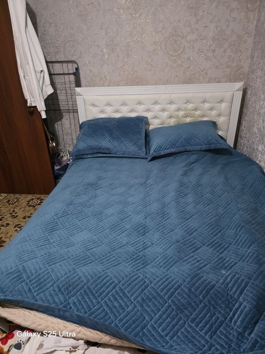 Продам 2х спальную кровать