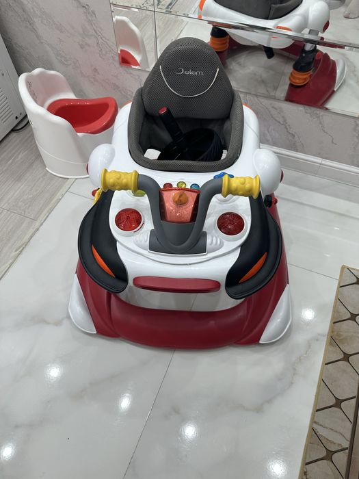 Бортик для кровати и ходунок детский