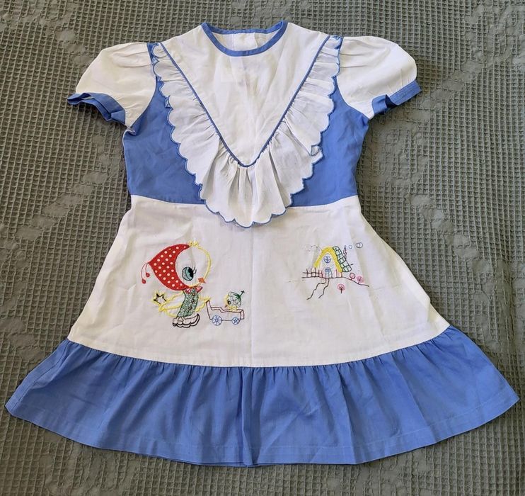 Платье на девочку