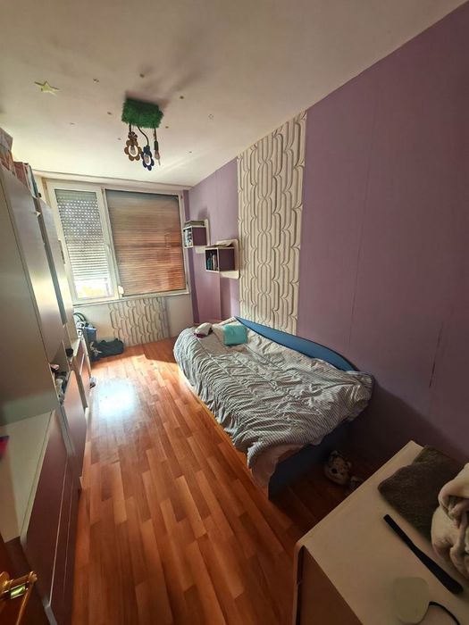 Продава се Тристаен апартамент в Бургас, Изгрев - 70 кв.м за 1181 €/кв.м - Снимка #11