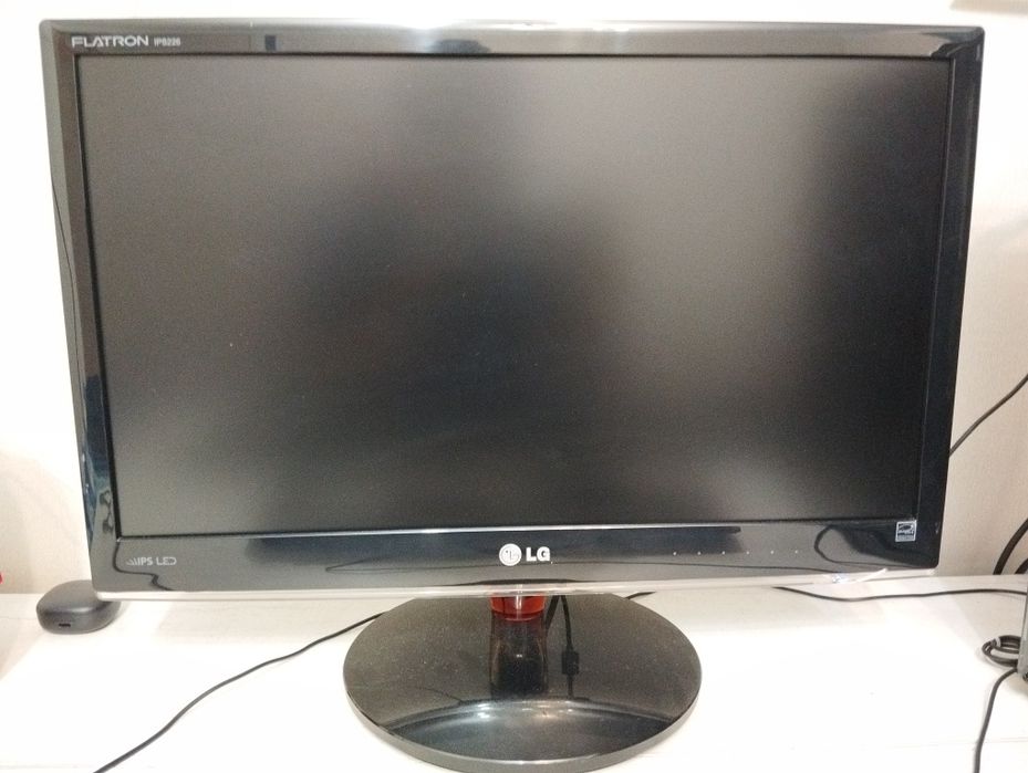 Монитор LG Flatron IPS226V, 22"