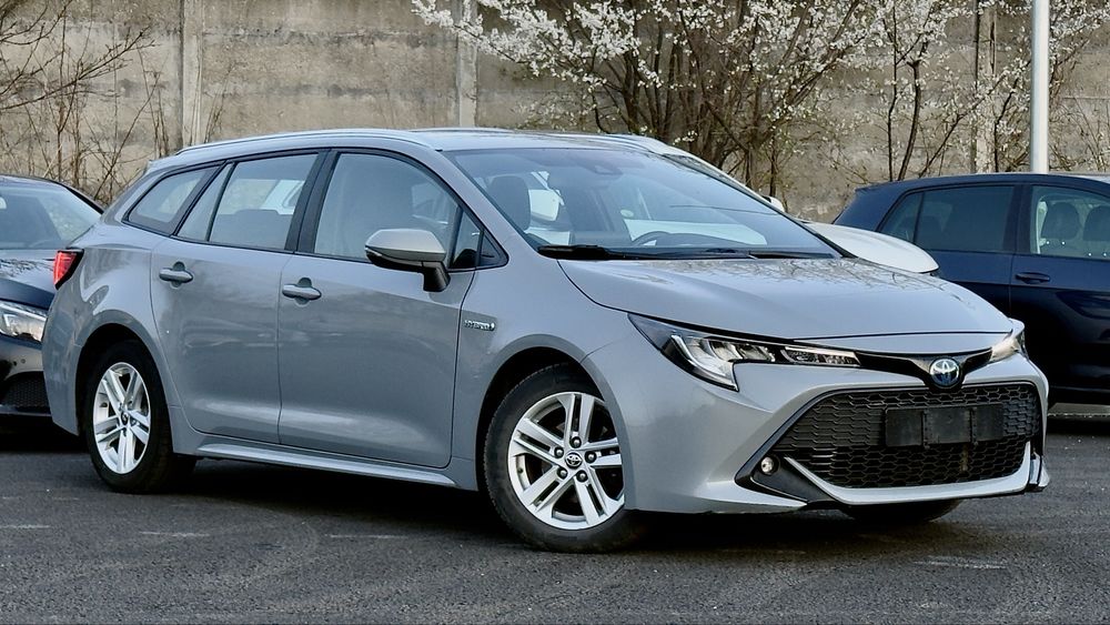 Toyota corolla 1.8 hybrid / garantie / rate