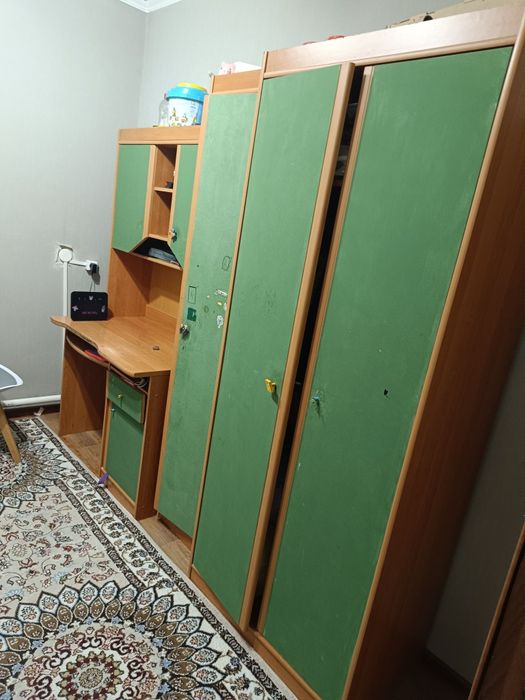 Продам шкаф для детской и спальни