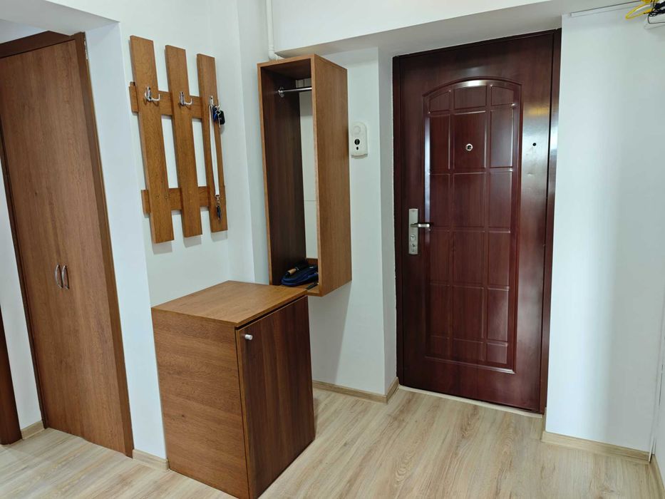 Apartament 2 camere, decomandat, Zona Dacia - RENOVAT - Mobilier NOU
