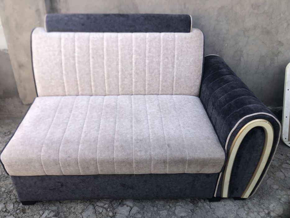 Ugolok divan holati yaxshi tel qlila