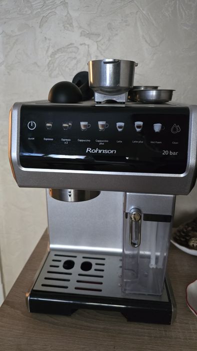 Кафемашина Rohnson R-98080 20 bar 1.6l, в гаранция до м. 09.2027 г.