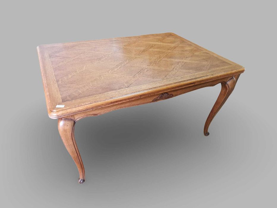 Трапезна разтегателна дъбова маса с интарзия в стил "ЛУИ XV"