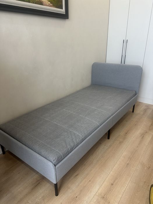 Продам кровать Икеа 90/200