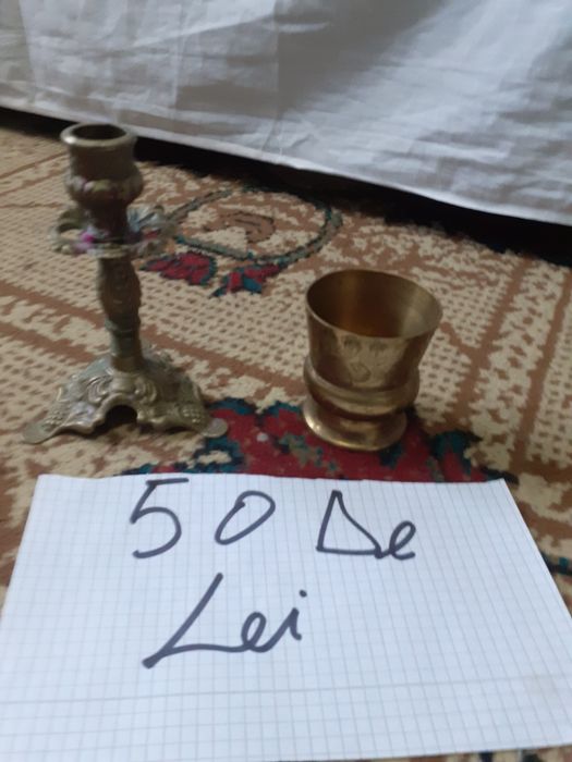 Vînd de colecție