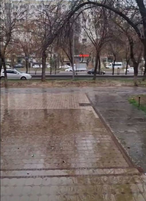 Продается квартира под нежилое Ахмад Дониш