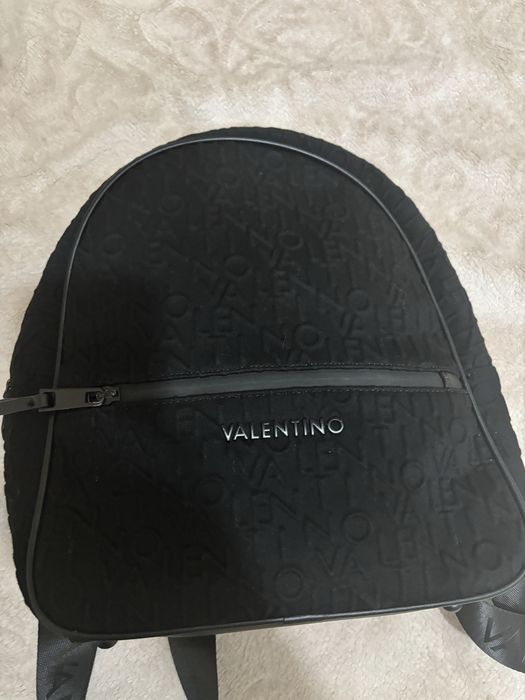 Valentino оригинална раница !