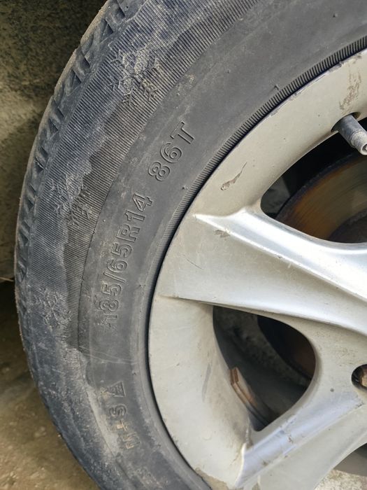 Продам диски Ауди и каропку