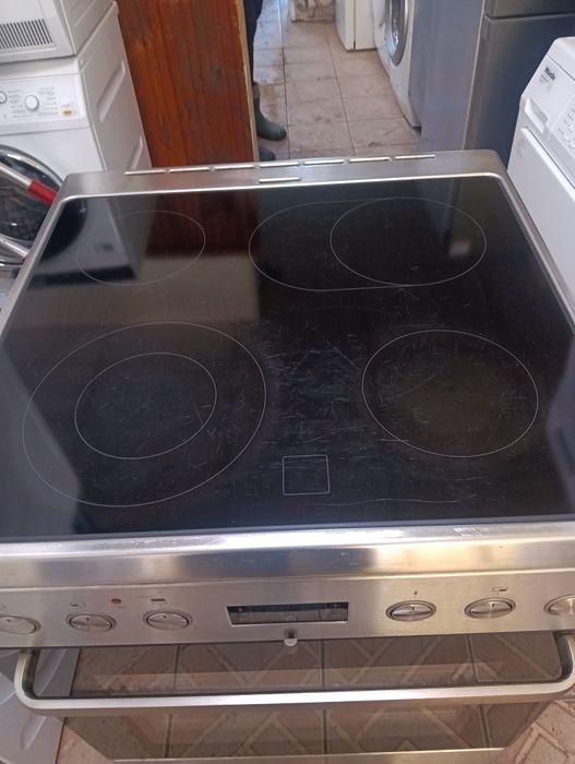 Иноксова свободно стояща печка с керамичен плот Asko 2години гаранция!