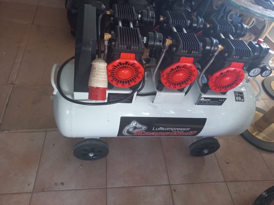 Vànd compresor  silențios  trifazat