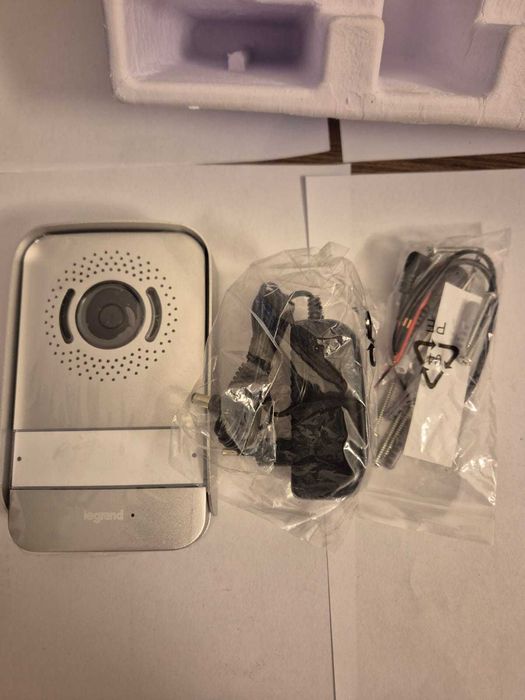 Videointerfon Legrand Easykit Plus 368910 si 368915