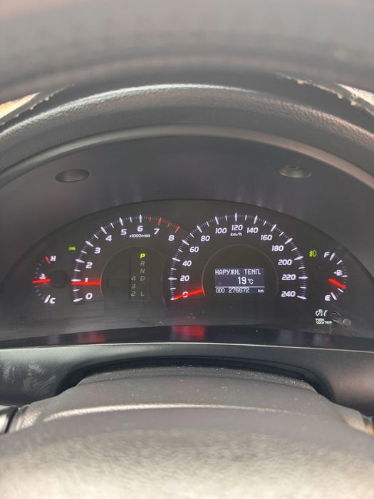 Продам toyota camry