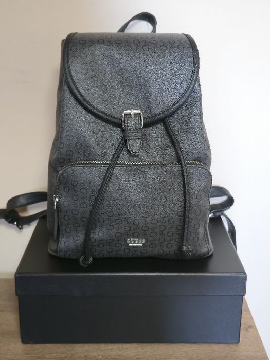 Guess оригинална дамска раница