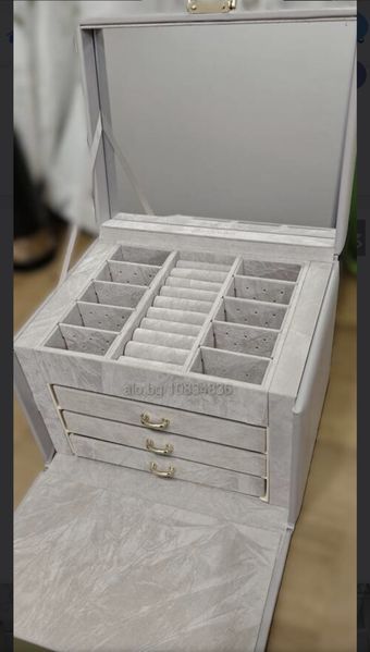 Голяма кутия за бижута от PU кожа с огледало - 4 нива, кадифена подпла