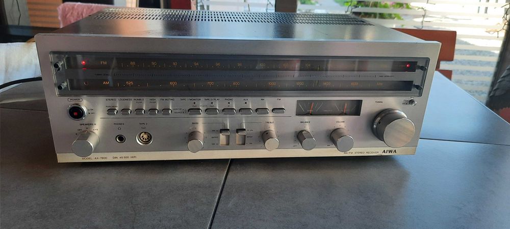 Aiwa AX-7600 stereo receiver
