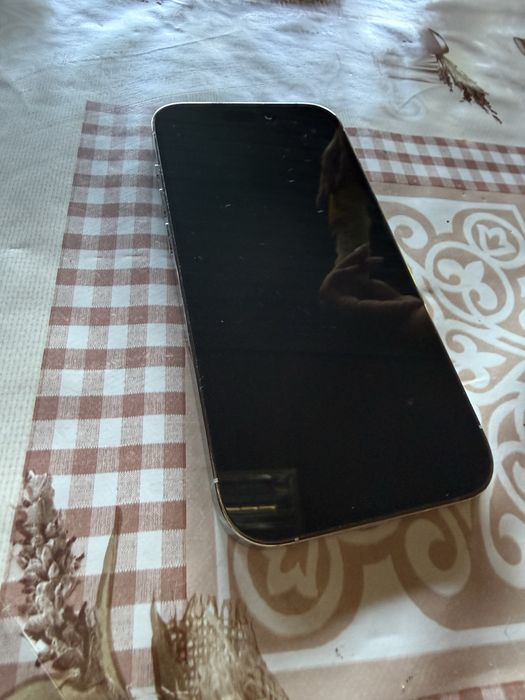 Продавам iphone14 pro