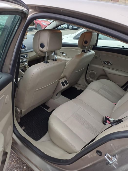 Renault fluence 2010