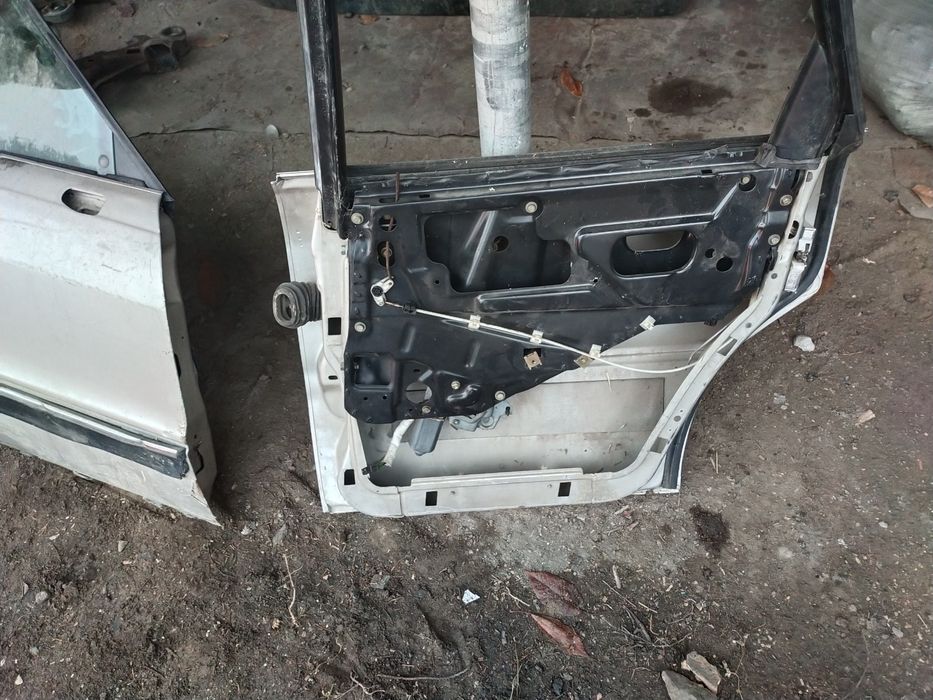 Продам двери на Ауди