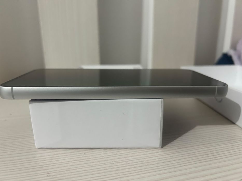 Samsung. S23FE .