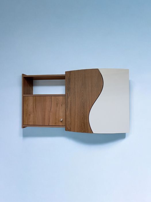 Полка настенная.