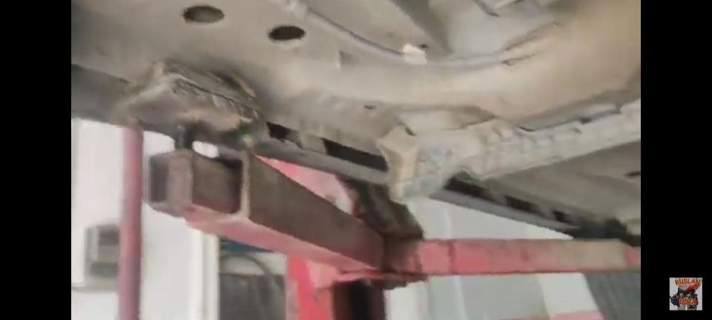 Подъёмник Зур ишлаяпти гaрaтия 100% узим ишлатаятганман нархи келшами