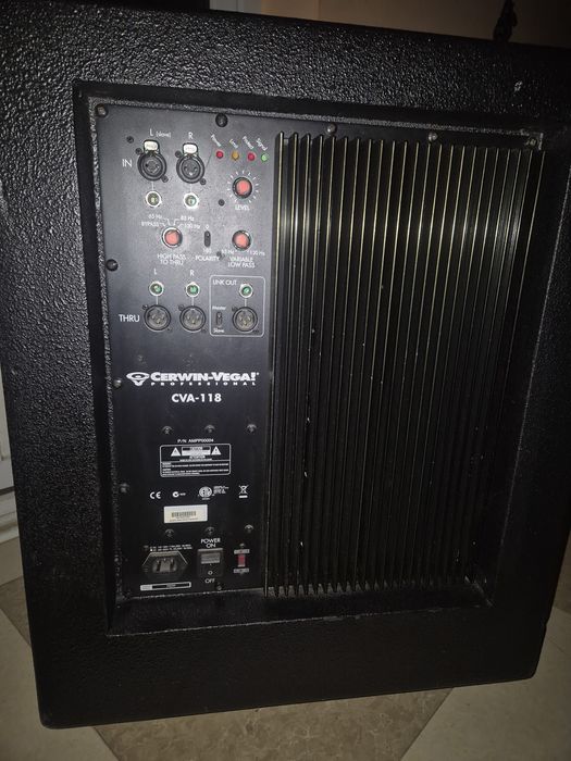 Subwoofer activ cerwin vega  118