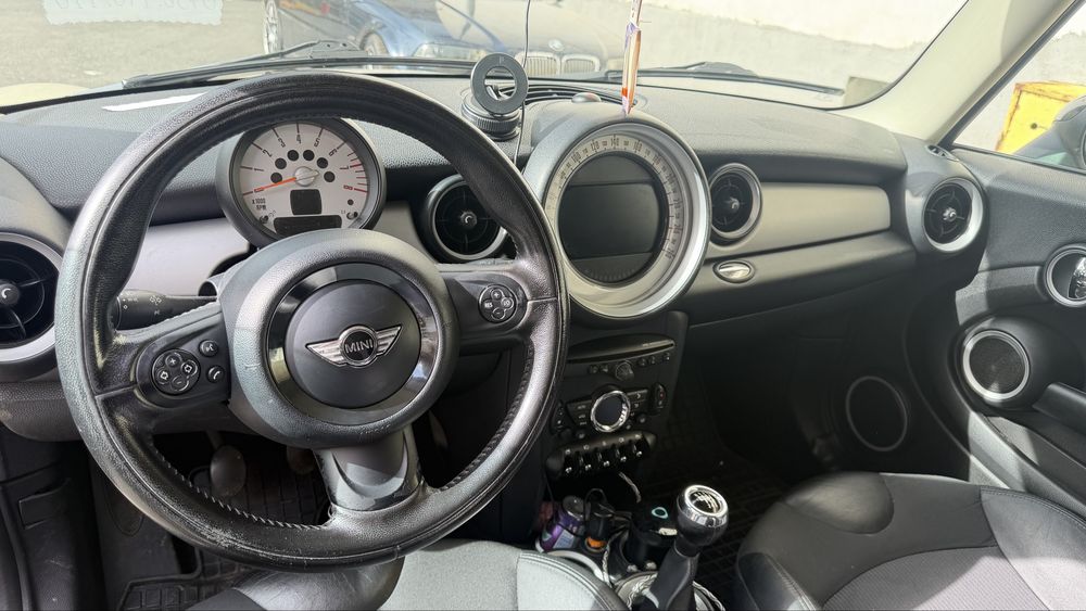 MINI Cooper 2011 — imagine 2