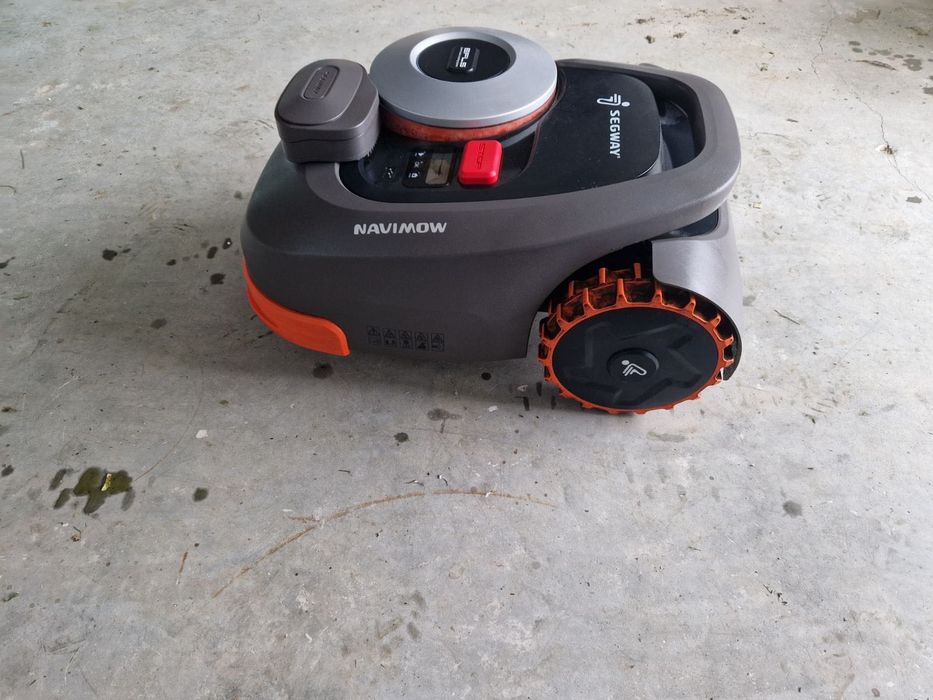 Косачка робот Segway navimow