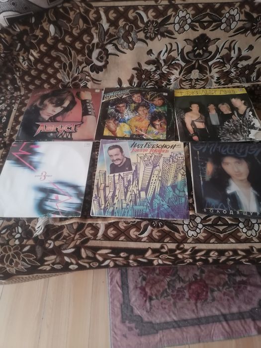 Продам виниловые пластинки.