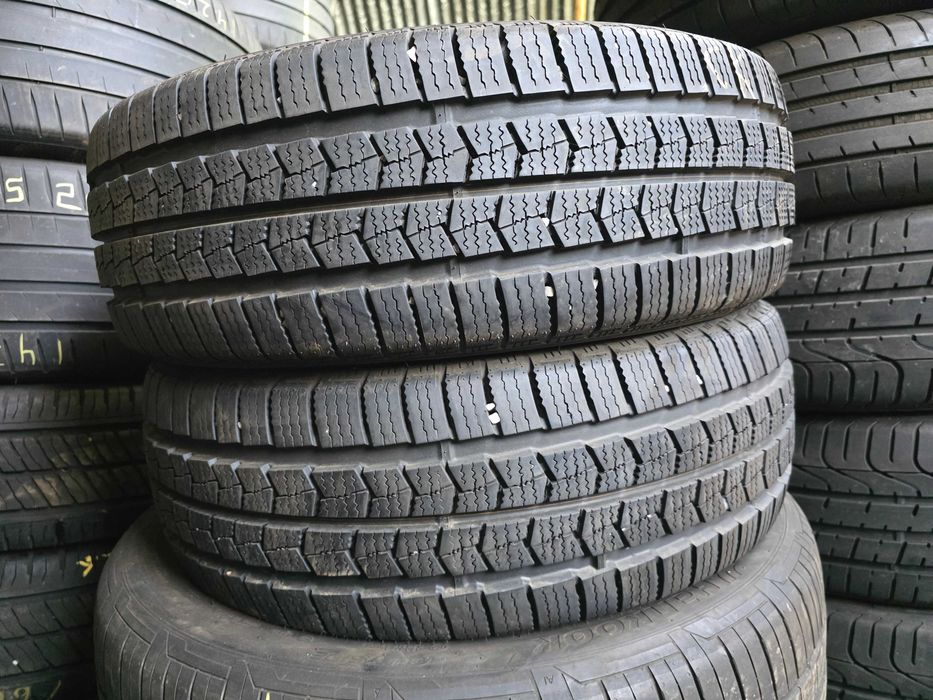 2бр Зимни гуми за бус 225 65 16 С - Nexen