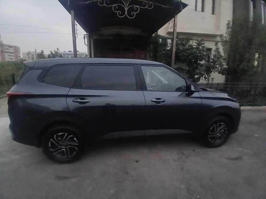 Продам свой kia carens