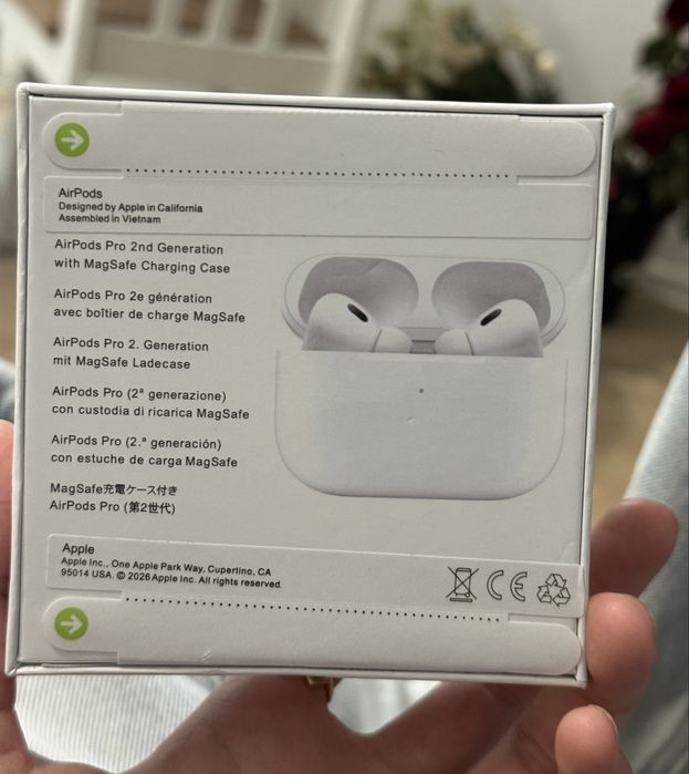 Продам новые Airpods pro 2