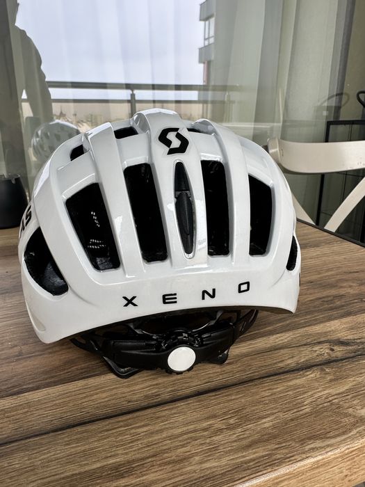 Каска за колездене LAS XENO